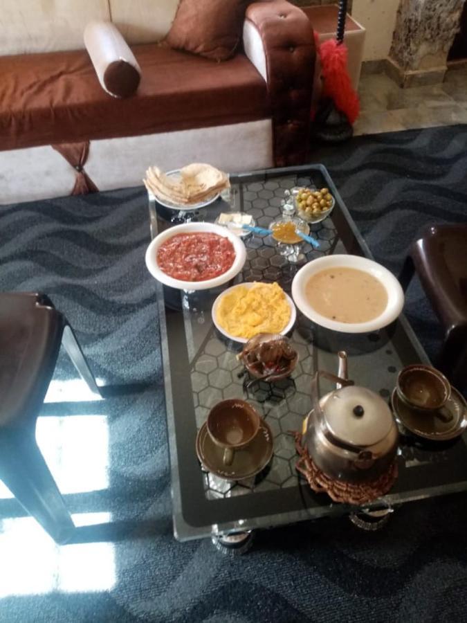 Guest House Hazem Al Azraq ash Shamālī Buitenkant foto